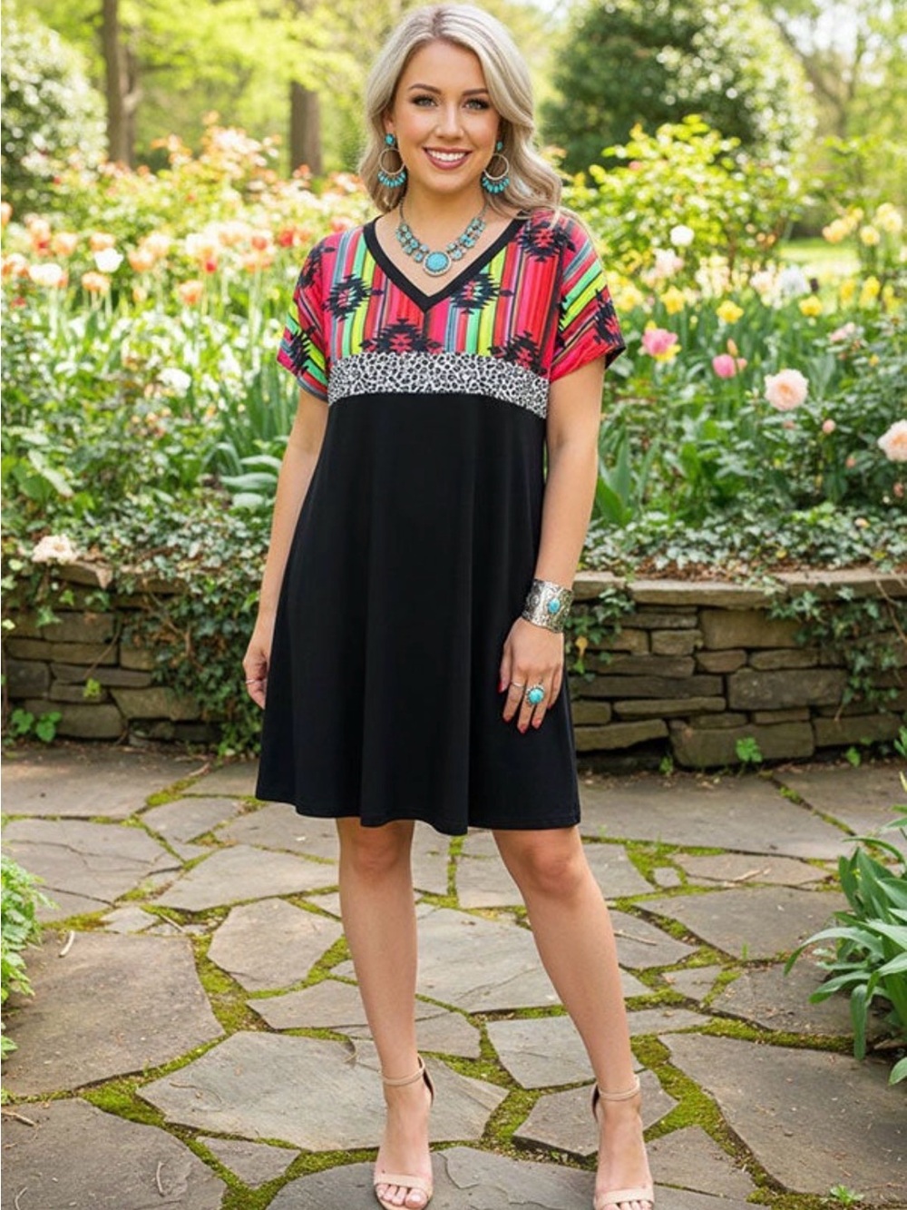 Black Aztec and Leo Print Short Sleeve Dress 1X New